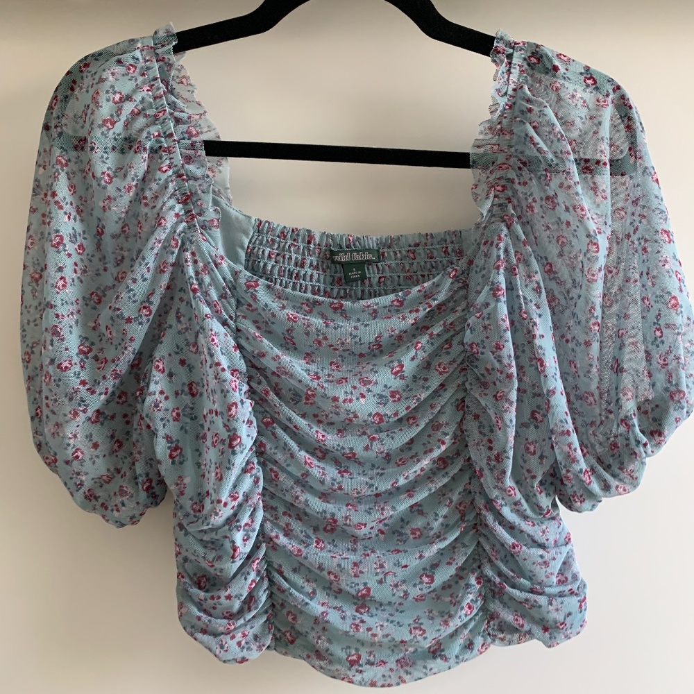 Short sleeve floral blouse